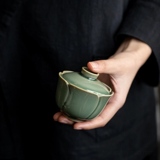 110ml Longquan Celadon petal shaped gaiwan tea cup full product view