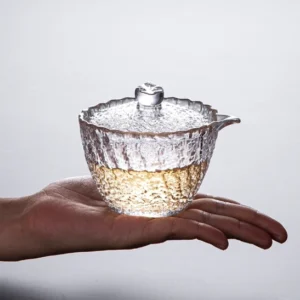 150ml textured clear glass gaiwan tea cup held in hand