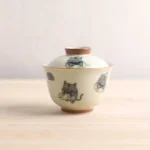 full set view of 150ml ceramic tiger gaiwan tea set with two teacups