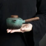 200ml ceramic kyusu side handle teapot with wooden grip