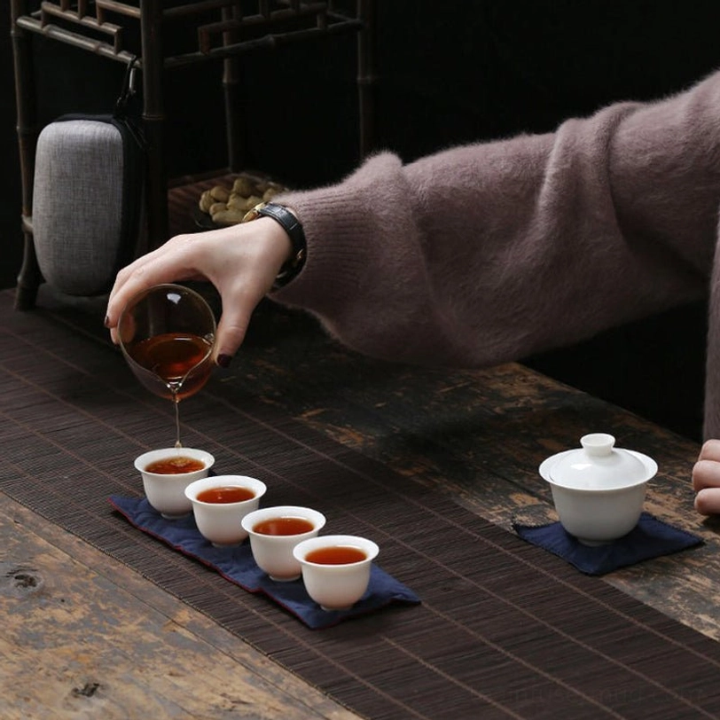 Clear glass fairness pitcher for travel tea set, 250ml capacity