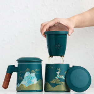 full view of 400ml ceramic tea mug with infuser and lid