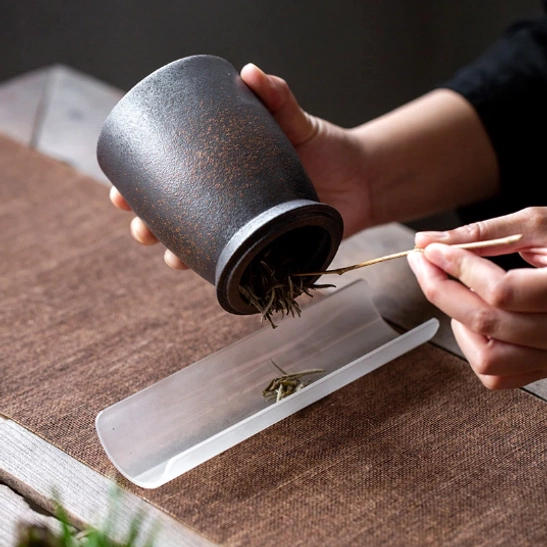 dimensions measurement of airtight ceramic tea storage canister