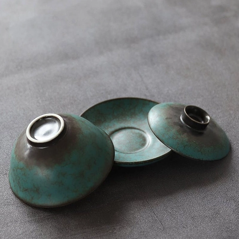 antique glaze chinese gaiwan base detail