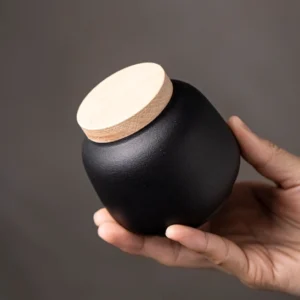 220ml black ceramic tea storage canister with light wooden lid
