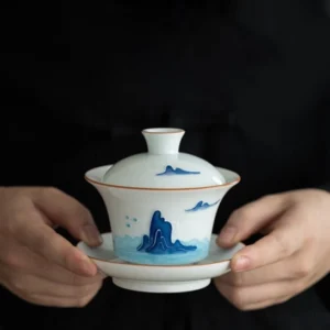 full three-piece set of 150ml blue mountain cloud ceramic gaiwan tea cup