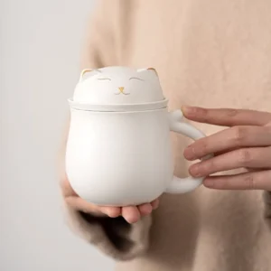 full view 13.5oz ceramic tea infuser mug with gold accent cat lid