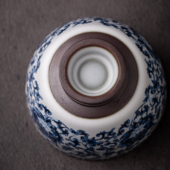 Top view of 130ml Chinese blue and white porcelain tea cup