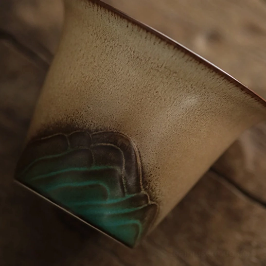 complete mountain gaiwan tea set with gaiwan, two cups, tea canister on tea tray