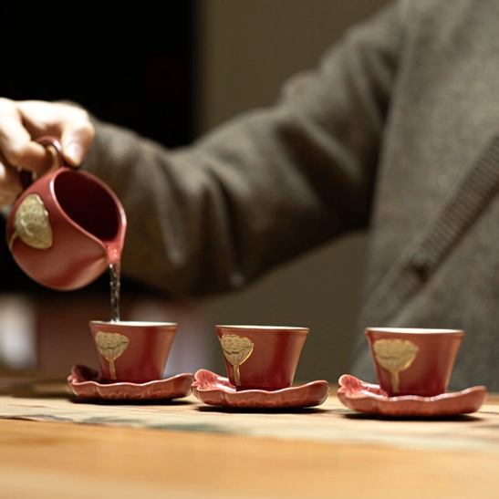 natural crackle glaze texture on green lotus tea cup