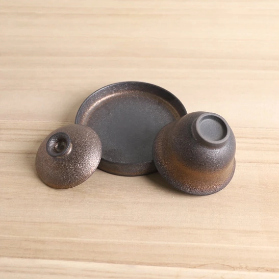 detailed view of gaiwan tea cup saucer glaze pattern