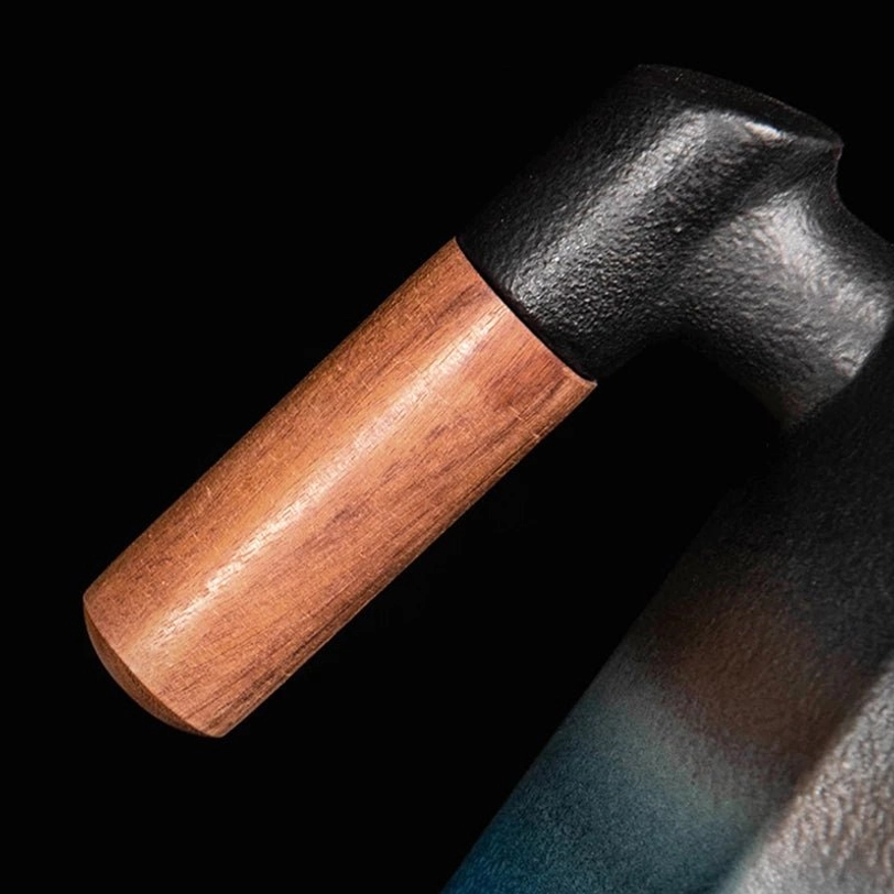 faceted body of black blue gradient ceramic tea infuser mug