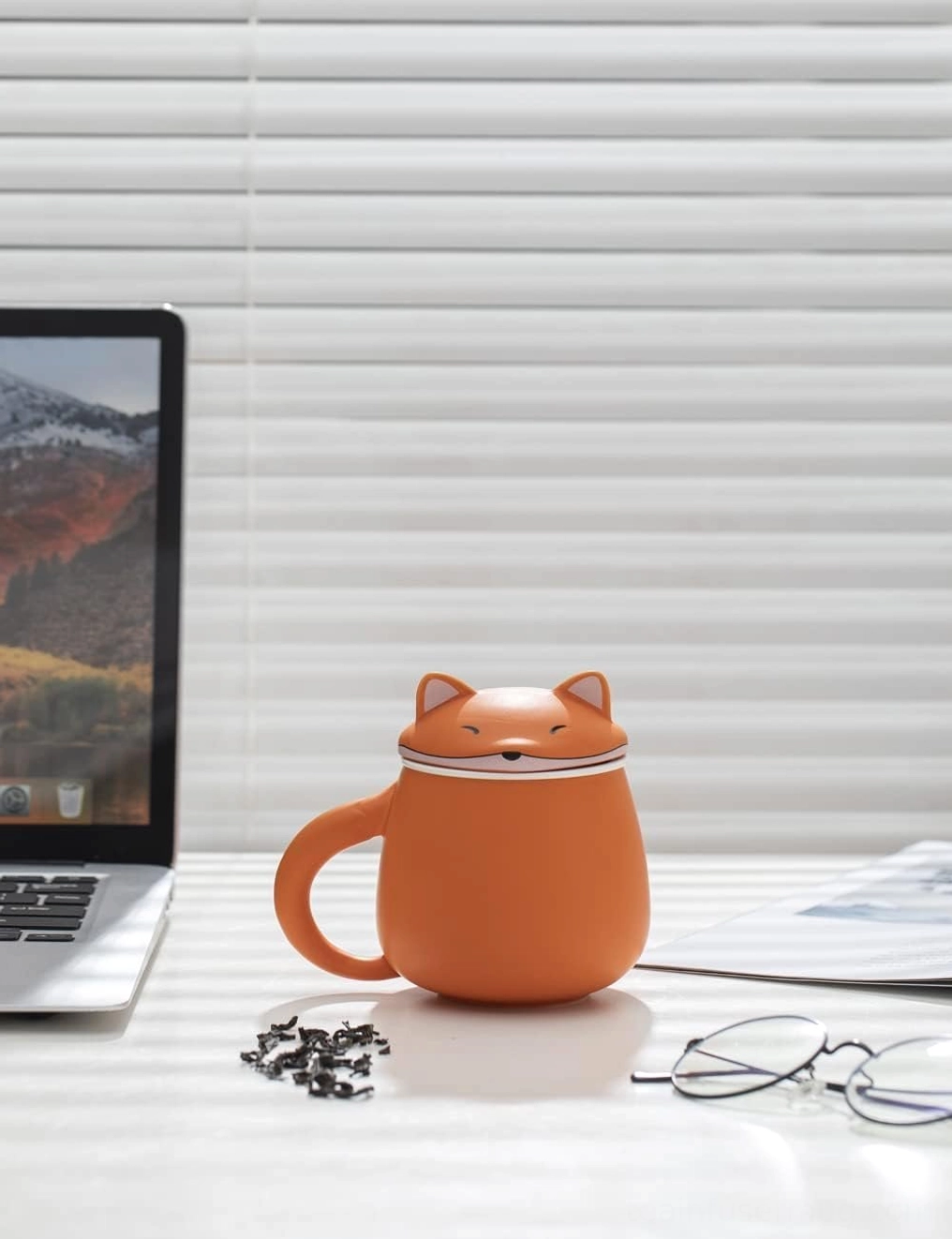 orange fox tea infuser mug packaged in decorative gift box for gifting