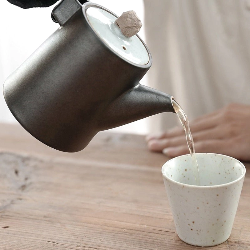 250ml ceramic teapot with metal handle full product shot