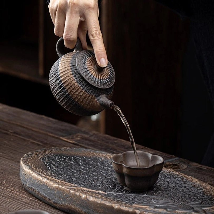 250ml gilded iron glaze teapot full product view