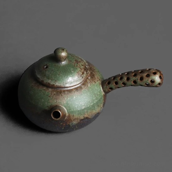 Retored gradient glaze detail on 200ml Japanese Kyusu teapot