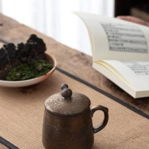 full view of 10.8oz gourd ceramic tea infuser mug with infuser and lid