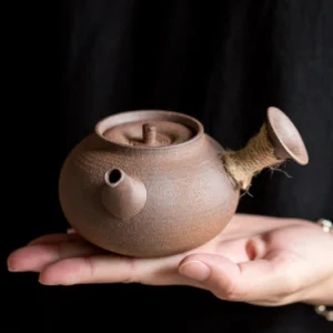 180ml Japanese side handle rustic clay teapot