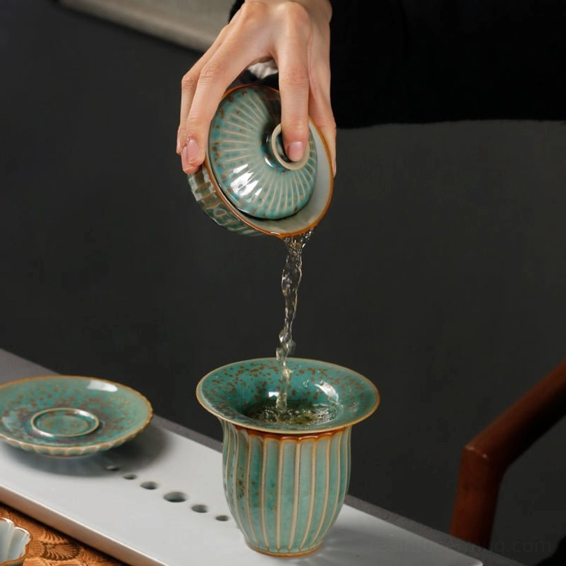 separated lid, bowl and saucer of jun kiln gaiwan tea set