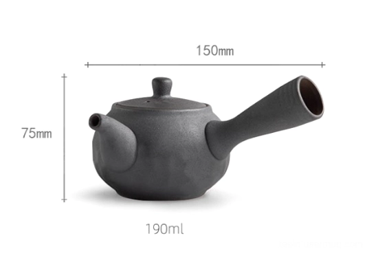 190ml kyusu teapot with built-in ceramic filter detail