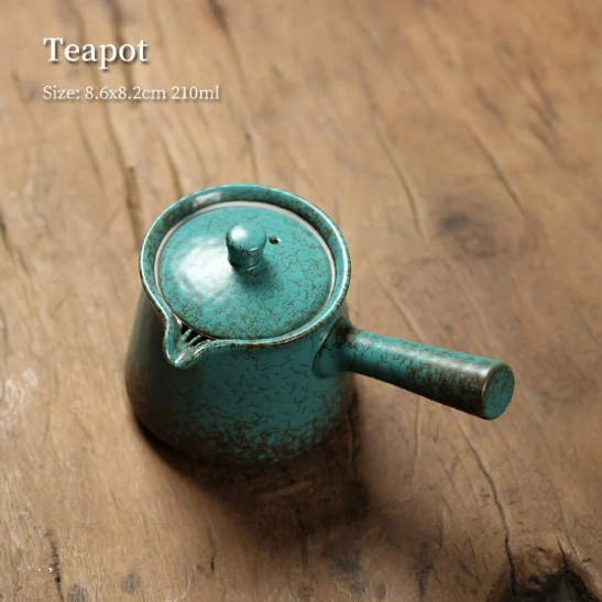 close up of built-in strainer infuser in kyusu teapot spout