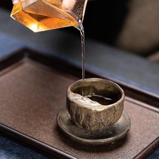 chinese lotus ceramic teapot size reference with hand