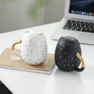 Main view of lucky cat ceramic tea mug with infuser and lid