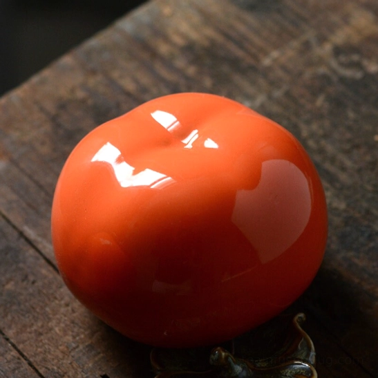 Persimmon ceramic tea canister lid with leaf design detail