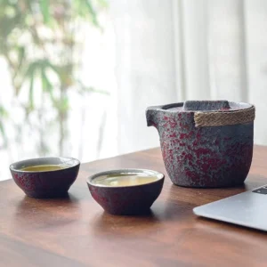 full open portable ceramic travel tea set with gaiwan and two teacups