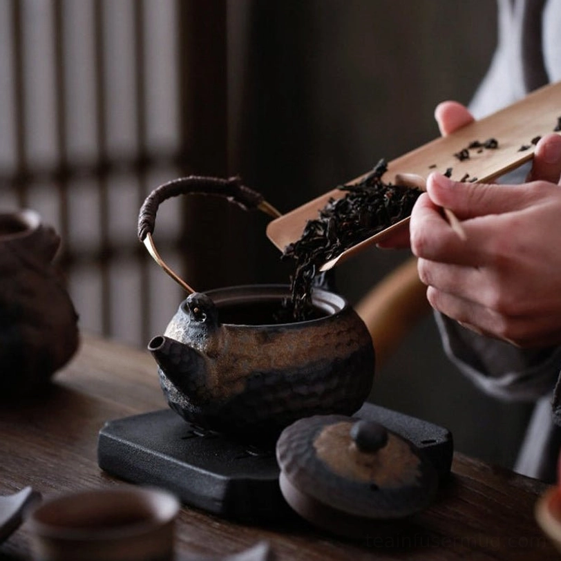 view of teapot lid fitting perfectly on this rustic gongfu teapot