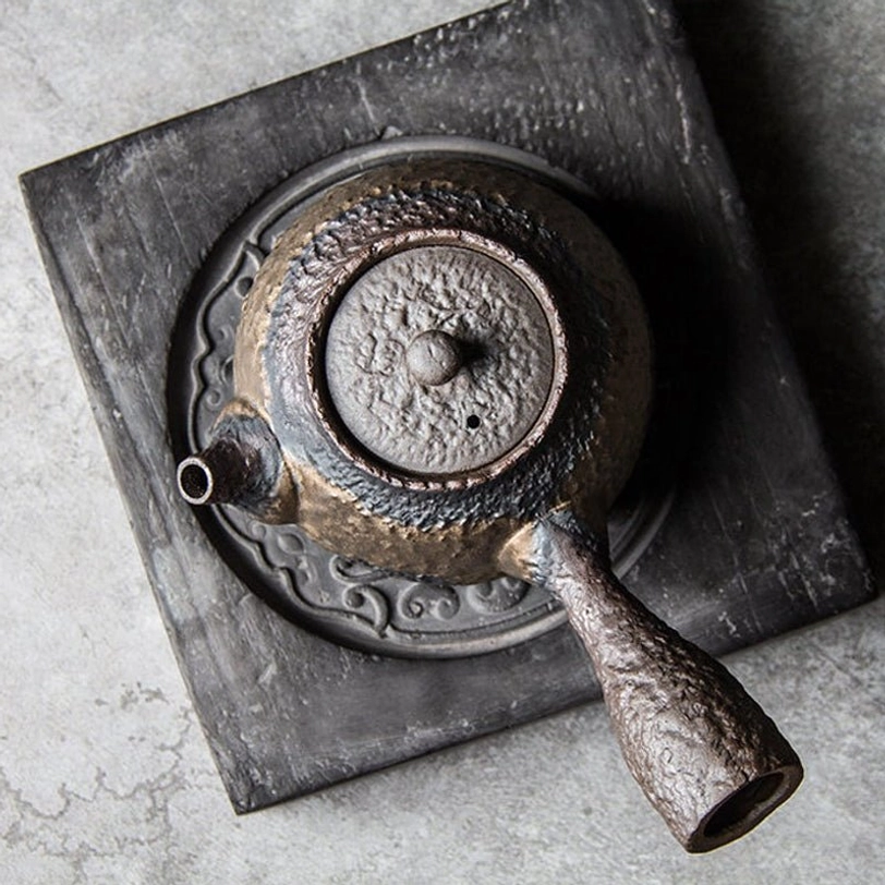 profile view of side handle and spout of 220ml vintage kyusu teapot