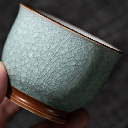 side profile of rounded ru kiln ice crackle chinese tea cup