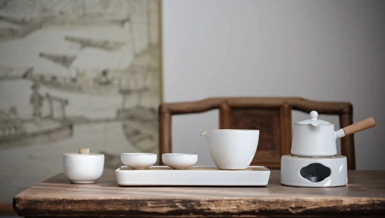 side profile of sealed ceramic tea storage jar