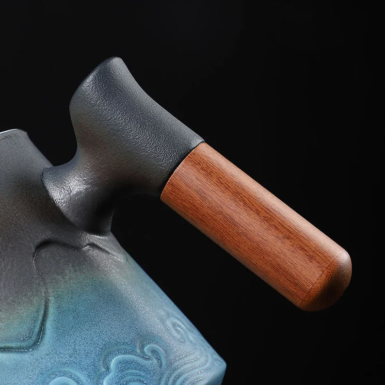 natural solid wood handle of large tea mug with infuser