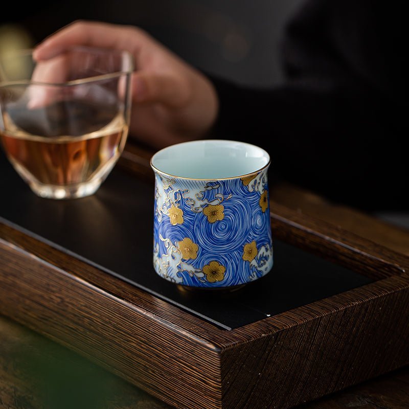 starry sky ceramic tea bowl showing gold rim trim detail