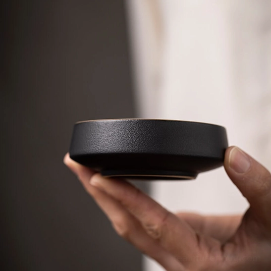 drip-free anti-spill spout close up for 190ml travel tea set