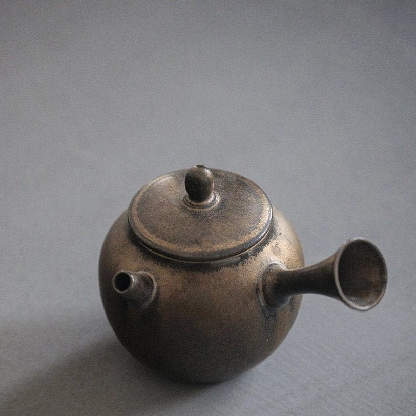 front view of 160ml vintage bronze side handle ceramic teapot