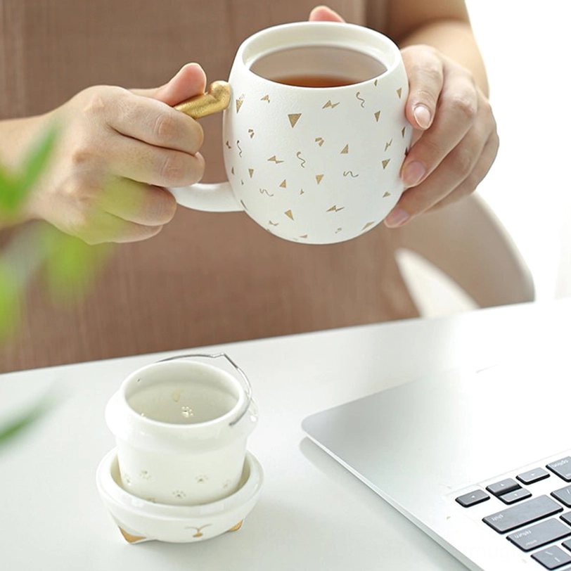 complete set of white lucky cat tea infuser mug with lid and infuser